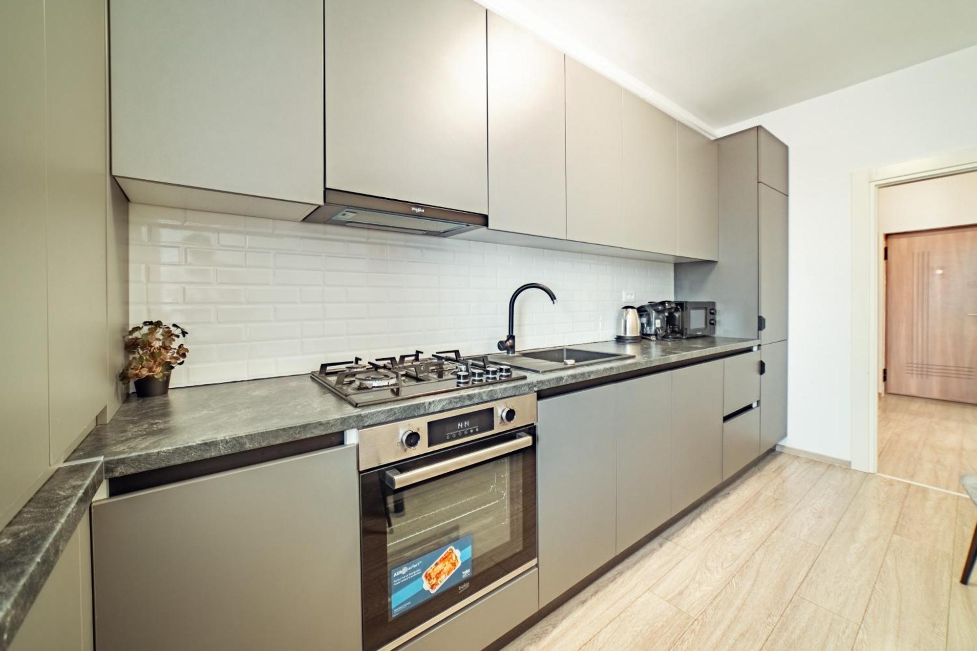 Cozy Apartments At Q Residence - Palas Mall ยาช ภายนอก รูปภาพ
