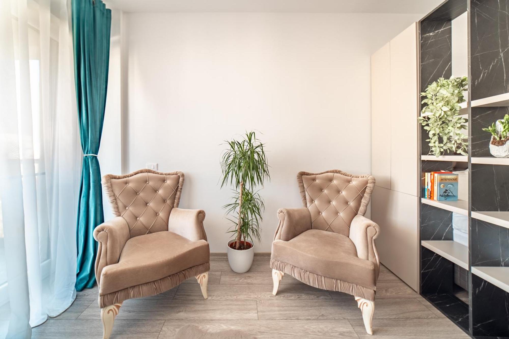 Cozy Apartments At Q Residence - Palas Mall ยาช ภายนอก รูปภาพ