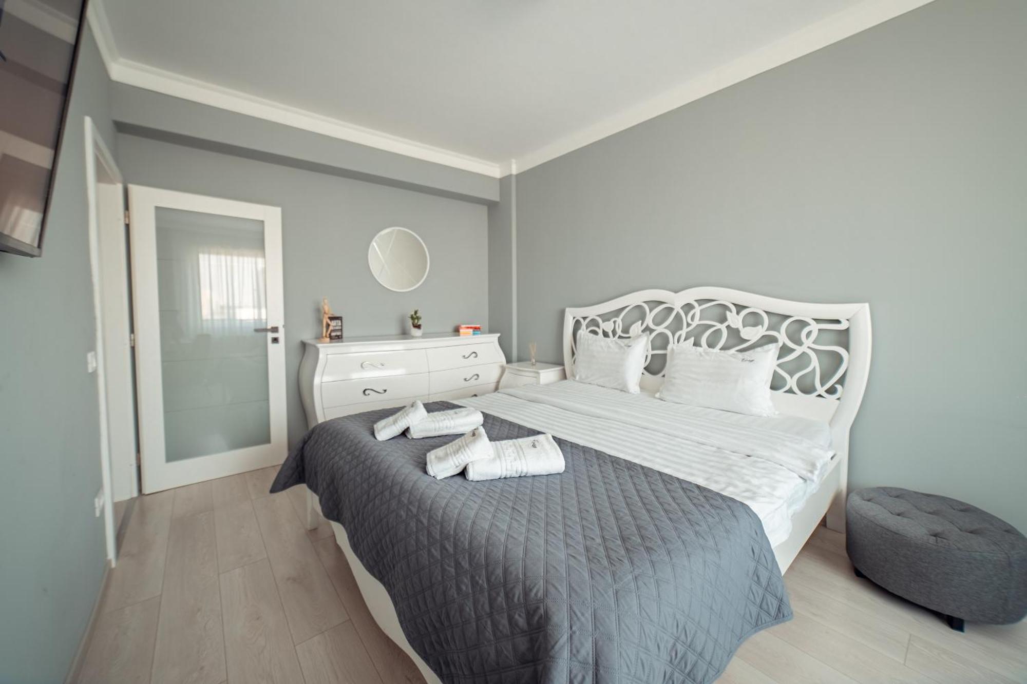 Cozy Apartments At Q Residence - Palas Mall ยาช ภายนอก รูปภาพ